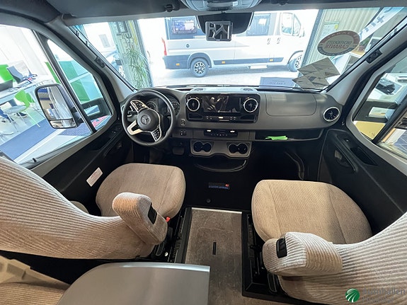 Eura Mobil Profila T 726 QF MB 13 of 13