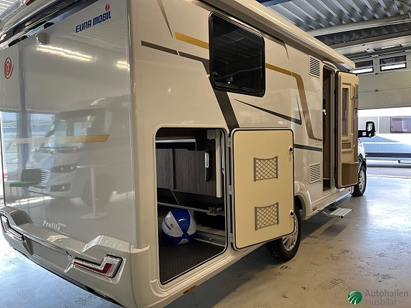 Eura Mobil Profila T 726 QF MB 2 of 13