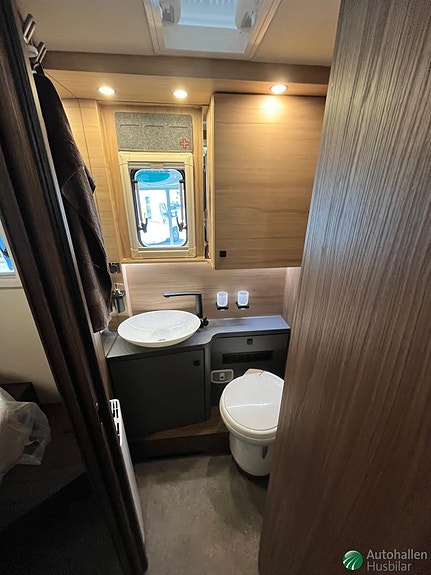 Eura Mobil Profila T 726 QF MB 12 of 13