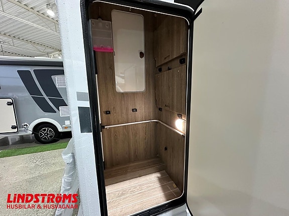 CI Magis 82 XT 165hk Aut Badrum bak Ränta 3,95% 21 of 27