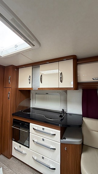 Hobby 660 WFU Premium 660 WFU Premium Dubbelaxlad 5 of 18