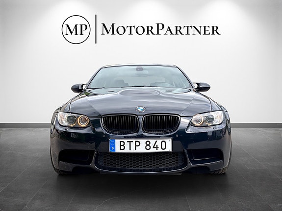 BMW M3 2 of 5