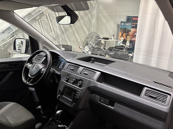 Volkswagen Caddy 20 of 26