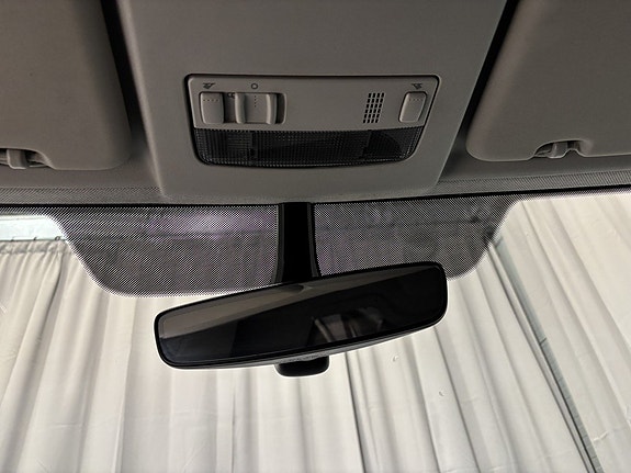 Volkswagen Caddy 22 of 26
