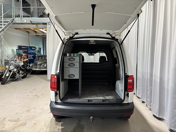 Volkswagen Caddy 9 of 26
