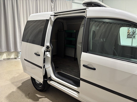 Volkswagen Caddy 21 of 26
