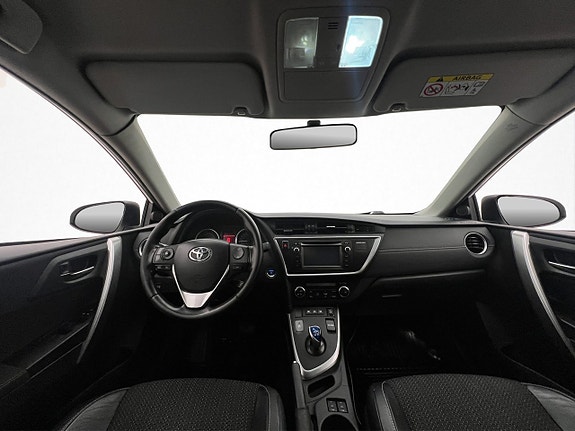 Toyota Auris 14 of 27