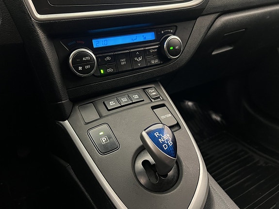 Toyota Auris 20 of 27