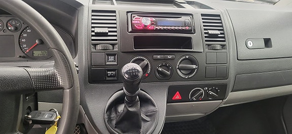 Volkswagen Transporter 12 of 14