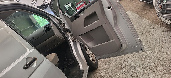 Volkswagen Transporter 13 of 14