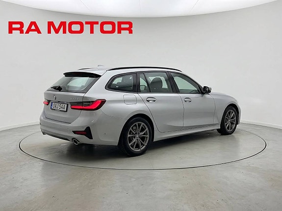 BMW 330e 4 of 27