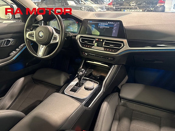 BMW 330e 11 of 27