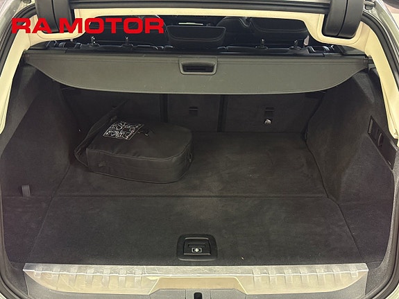 BMW 330e 16 of 27