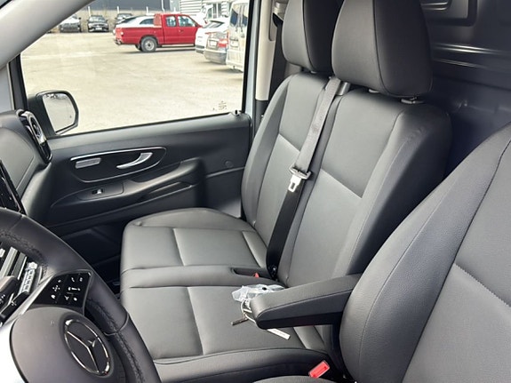 Mercedes-Benz Vito 119 12 of 13