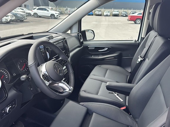 Mercedes-Benz Vito 119 8 of 13