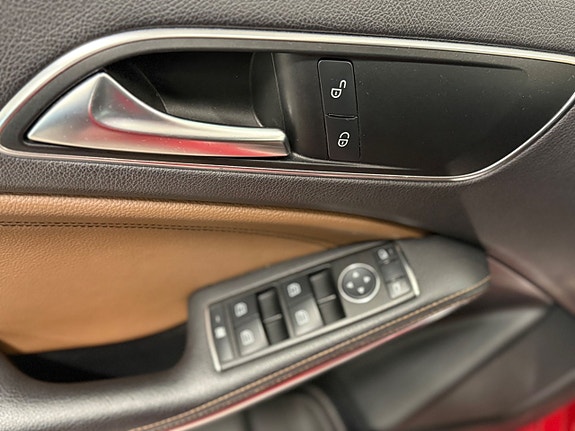 Mercedes-Benz A180 13 of 18