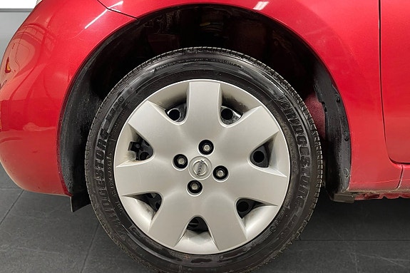 Nissan Micra 16 of 17