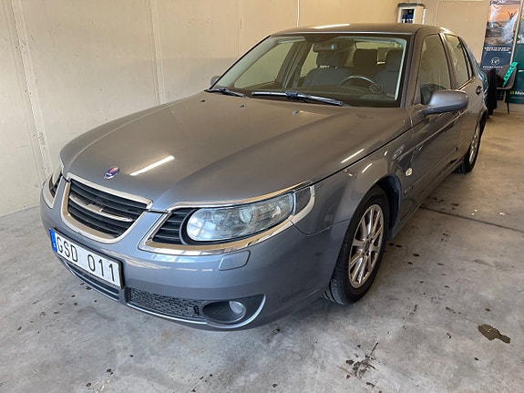 Saab 9-5 3 of 5