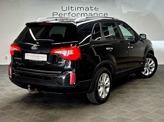 Kia Sorento 2 of 5