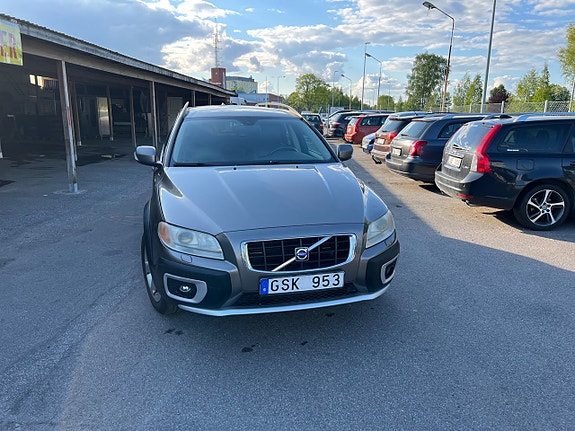 Volvo XC70 12 of 30