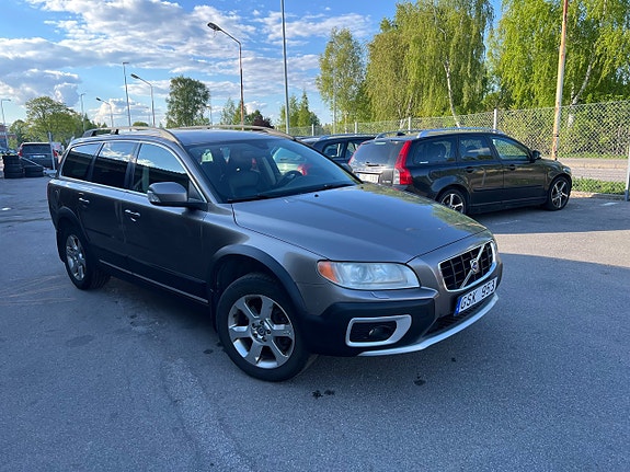 Volvo XC70 3 of 5