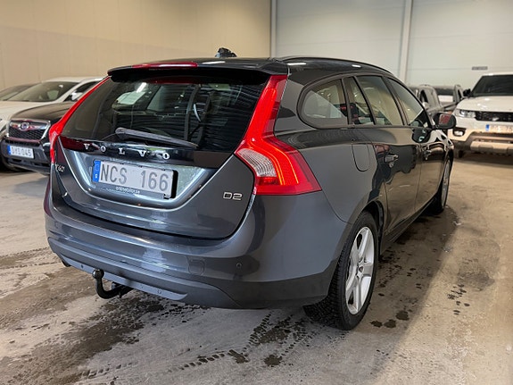 Volvo V60 8 of 19