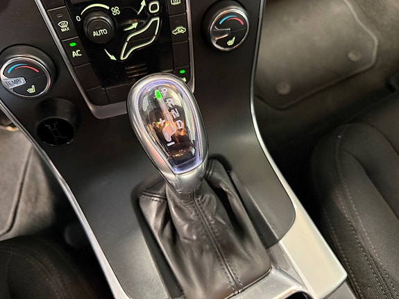 Volvo V60 17 of 19