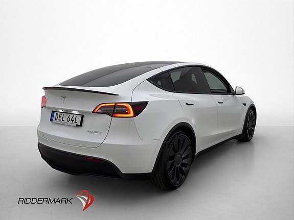 Tesla Model Y 5 of 5