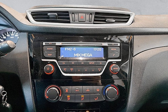Nissan Qashqai 14 of 17