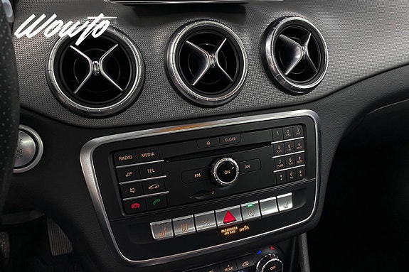 Mercedes-Benz CLA220 d 14 of 19