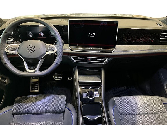 Volkswagen Tiguan 6 of 12