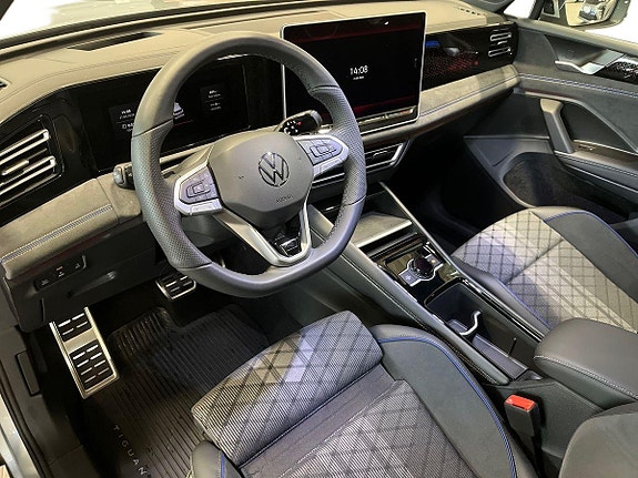 Volkswagen Tiguan 4 of 5