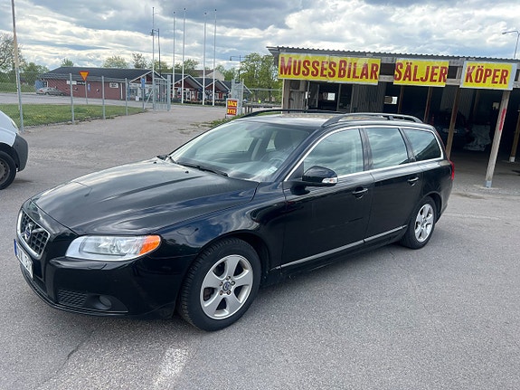 Volvo V70 16 of 26