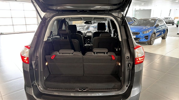 Ford Grand C-MAX 5 of 5