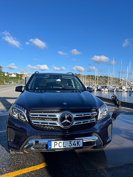 Mercedes-Benz GLS450 3 of 8