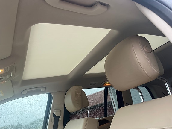 Mercedes-Benz GLS450 6 of 8