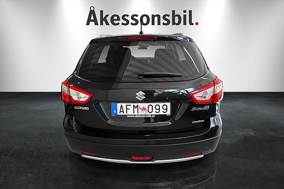 Suzuki S-Cross 4 of 5