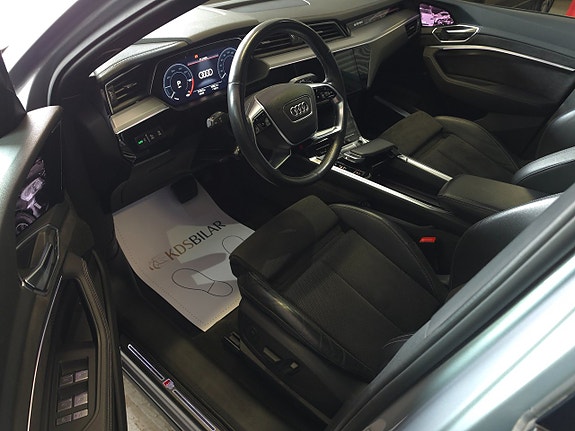 Audi e-tron Sportback 9 of 16