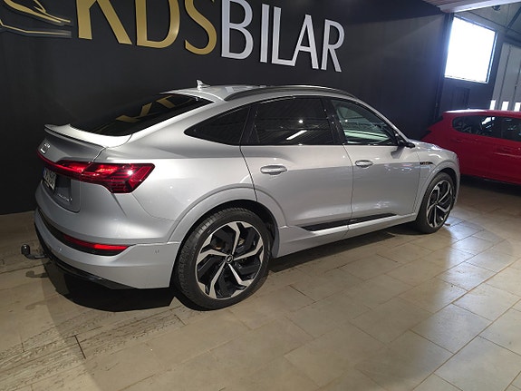 Audi e-tron Sportback 5 of 5