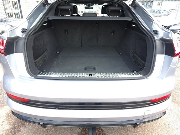 Audi e-tron Sportback 16 of 16