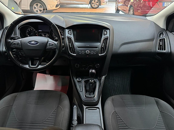 Ford Focus 6 of 16