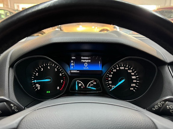 Ford Focus 10 of 16