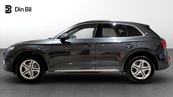 Audi Q5 2 of 5