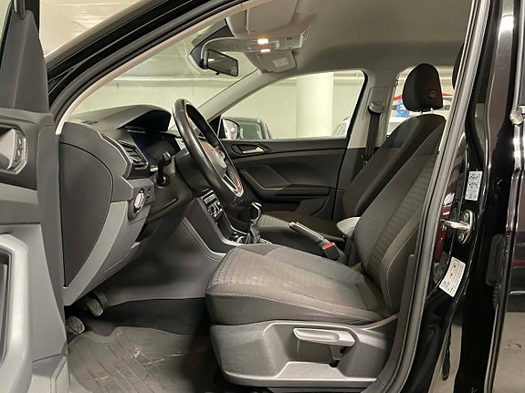 Volkswagen T-Cross 8 of 19