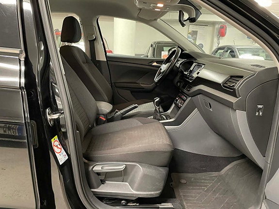 Volkswagen T-Cross 11 of 19