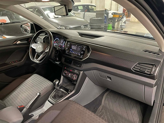 Volkswagen T-Cross 10 of 19