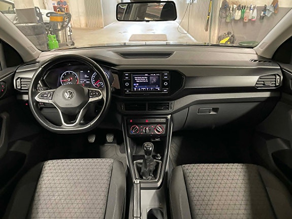 Volkswagen T-Cross 13 of 19