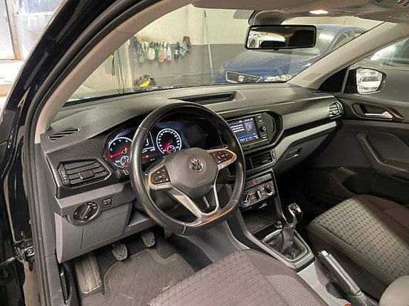 Volkswagen T-Cross 7 of 19
