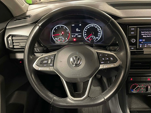Volkswagen T-Cross 14 of 19