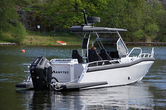 VÄRLDSPREMIÄR!, Anytec A28-T, Mercury V10 425 4 of 12